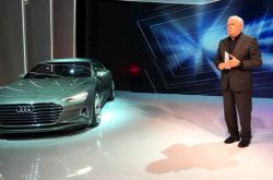 ���߽�2015CES��CES����Щ�����Զ��󿪵��Զ���ʻ